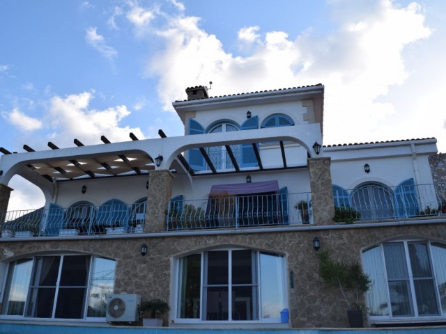 Villa For Sale in Zeytinlik, Kyrenia