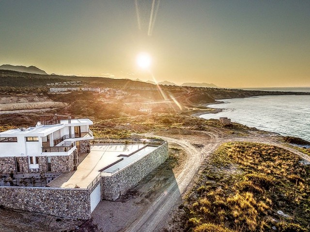 Villa mit 3 Schlafzimmern direkt am Meer