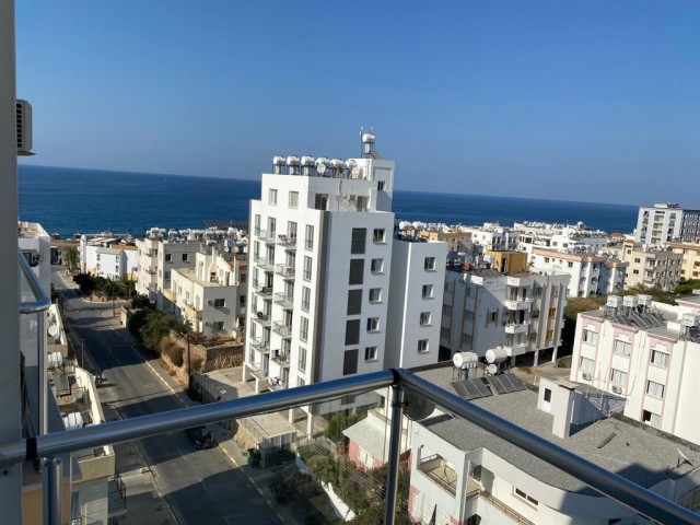 Penthouse mit 1 Schlafzimmer im Herzen von Kyrenia zu verkaufen