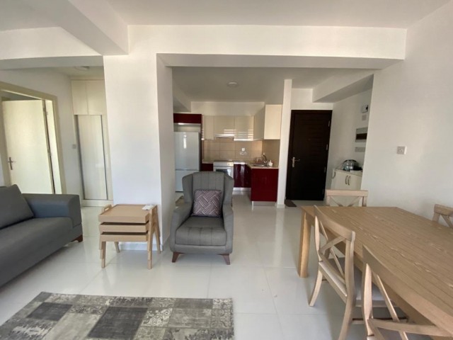 Penthouse mit 1 Schlafzimmer im Herzen von Kyrenia zu verkaufen