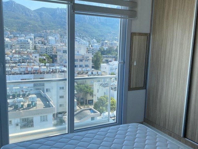 Penthouse mit 1 Schlafzimmer im Herzen von Kyrenia zu verkaufen