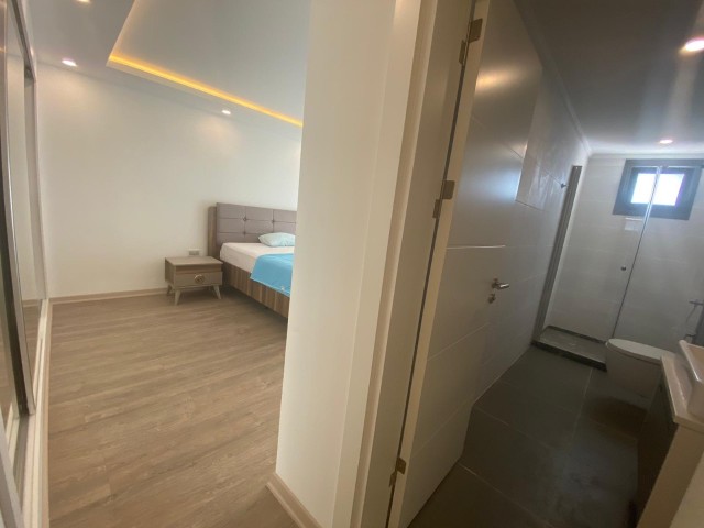 Luxus-Penthouse mit 4 Schlafzimmern zu vermieten 