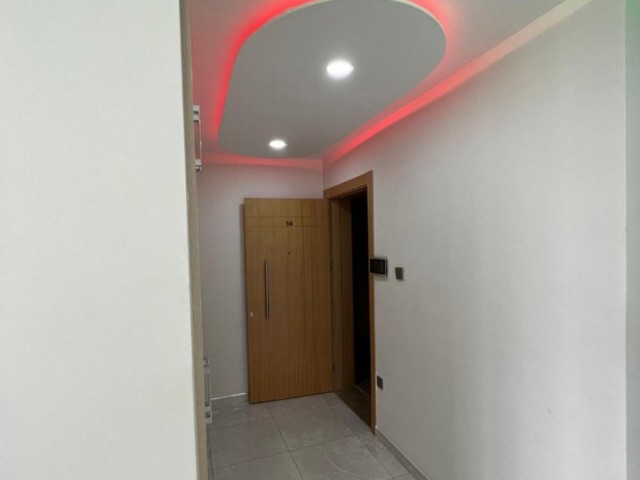 3 bedroom flat for rent in kyrania center