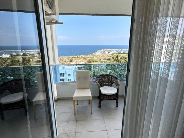 2 bedroom flat for rent in kyrenia center