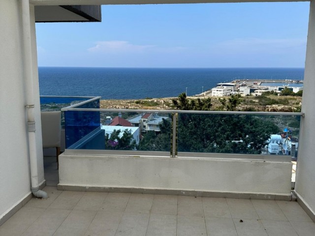 2 bedroom flat for rent in kyrenia center