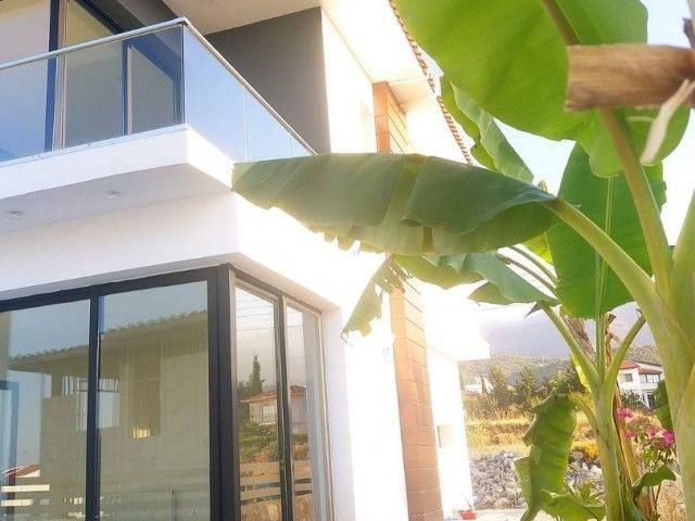 Luxury ( 3+1) 185 m2 Detached Villa with Private POOL with Unobstructed Sea/Mountain Views in a Magnificent Location in Alsancak / Yeşiltepe