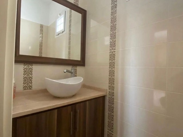 Large 145m2, 3 bedrooms flat for sale at Nicosia city center 