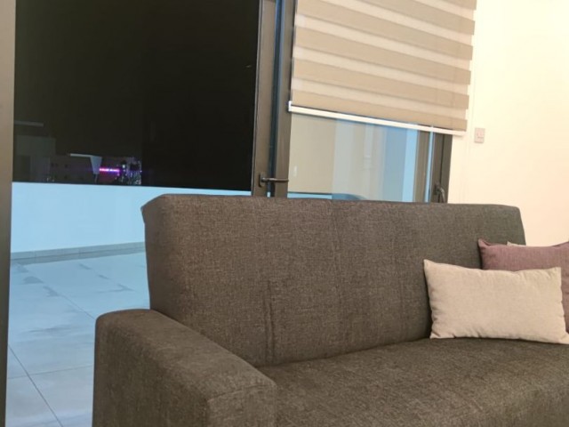 Yenikent bölgesinde 2+1 eşyalı penthouse 