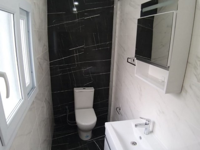 Kyrenia/Alsancak 1650 M2 in 2 2+1, 1 1+1 sundown Villa