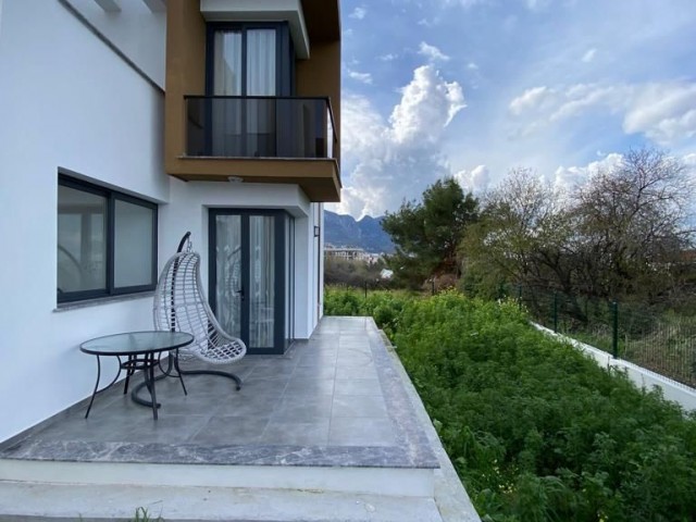 Kyrenia/Alsancak 2+1 250m2 Villa