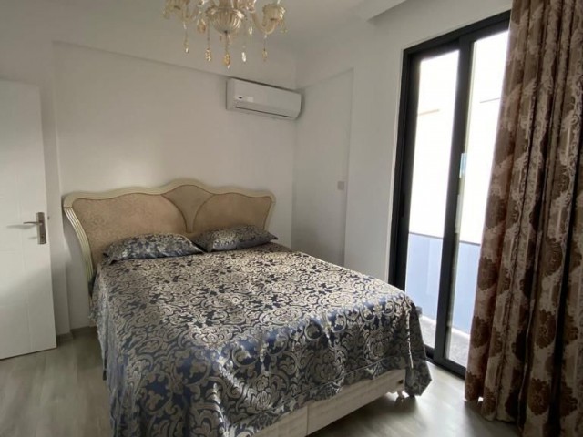 Girne/Alsancak 2+1 250m2 Villa