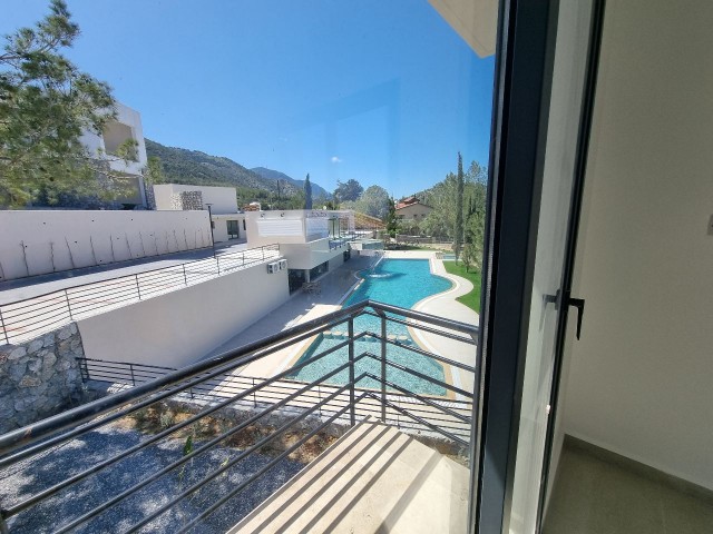 Excellent rental potential 2 bedrooms flats with sea and mountain views including all facilities swimming pool, gym, restaurant VAT paid