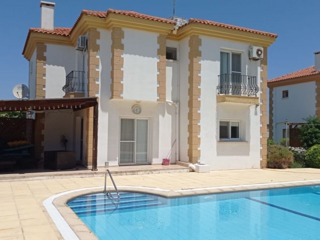 Stunning 3 bedroom villa with private swimming pool 