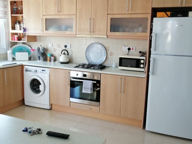 Havuzlu site içerisinde 3 yatak odalı 2 banyolu penthouse 