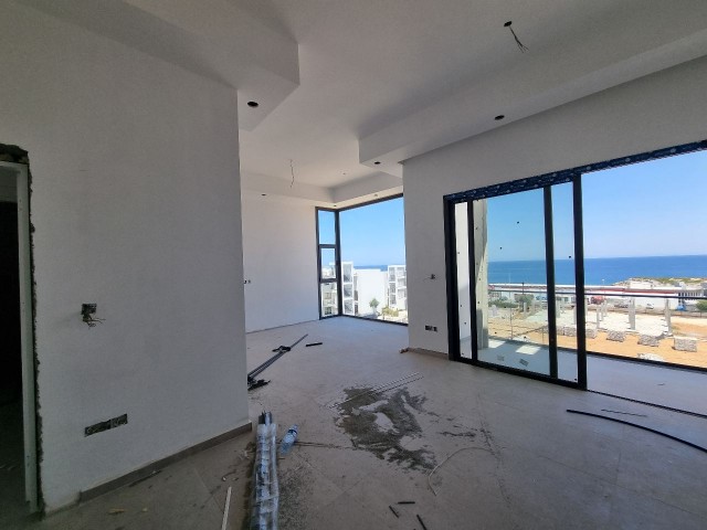 Modern style 2 bedrooms flats with share swimming pool, large teras, small garden and panoramic sea views