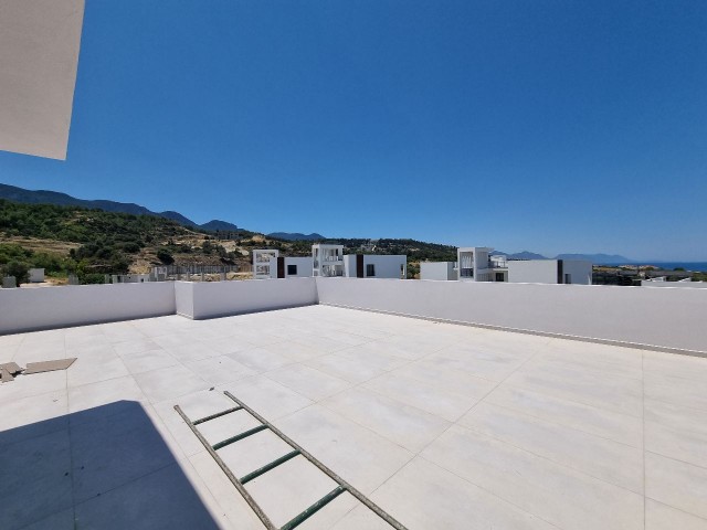 Modern style 2 bedrooms flats with share swimming pool, large teras, small garden and panoramic sea views