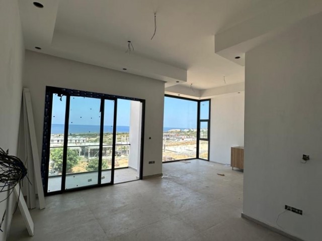 GİRNE ESENTEPE BÖLGESİNDE SATILIK 2+1 VE PENTHOUSE %35 peşinat 