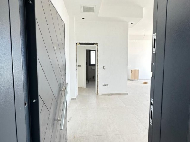 2+1 UND PENTHOUSE ZUM VERKAUF IN GIRNE ESENTEPE GEBIET 35 % Anzahlung