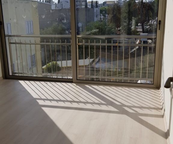 Flat For Sale in Küçük Kaymaklı, Nicosia