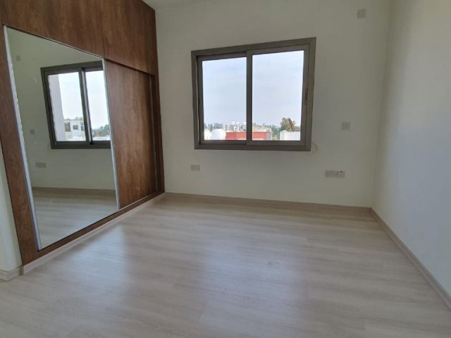 Penthouse For Sale in Küçük Kaymaklı, Nicosia