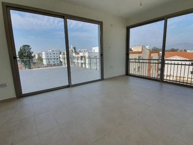 Penthouse For Sale in Küçük Kaymaklı, Nicosia