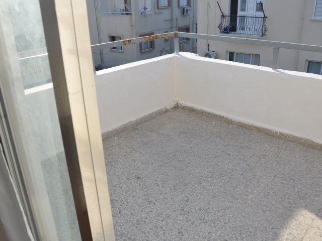 Flat To Rent in Köşklüçiftlik, Nicosia