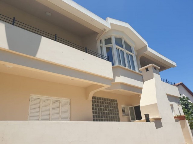 Villa For Sale in Küçük Kaymaklı, Nicosia