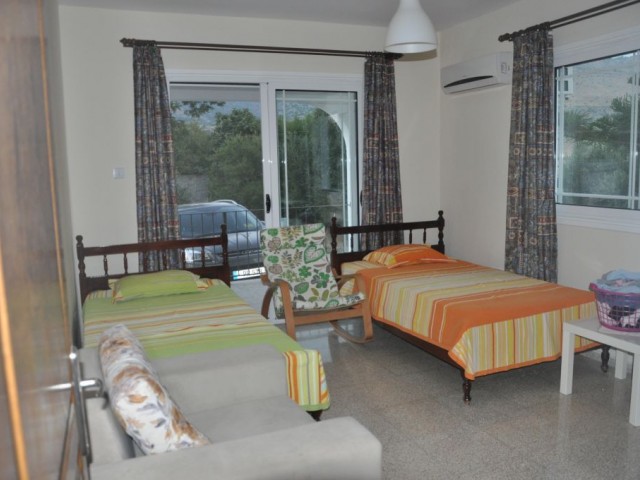 Flat For Sale in Ağırdağ, Kyrenia