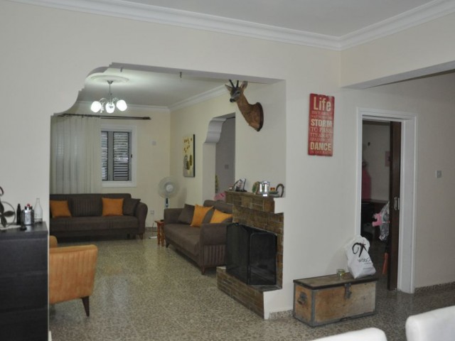 Flat For Sale in Ağırdağ, Kyrenia