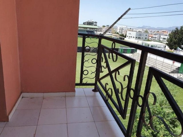 Penthouse For Sale in Küçük Kaymaklı, Nicosia