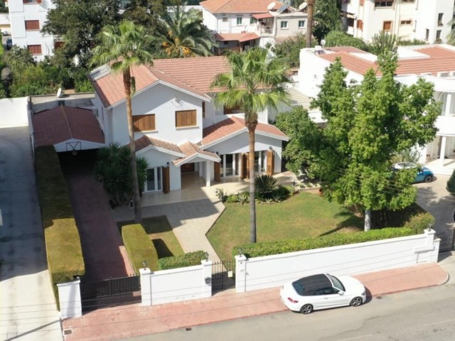 Villa For Sale in Köşklüçiftlik, Nicosia