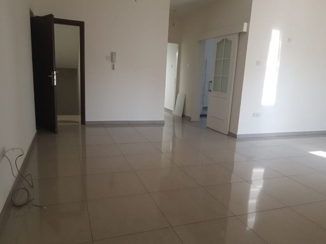 Flat To Rent in Küçük Kaymaklı, Nicosia