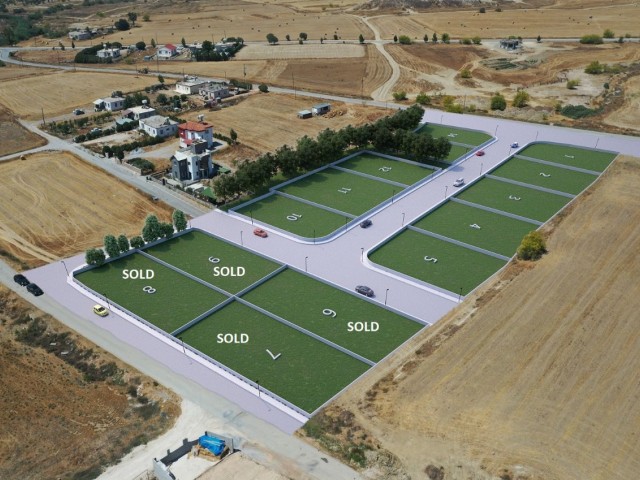 !!! FIRSAT !!! Alayköy Villa Bölgesinde 700m2-1000m2 Arası , Villa Yapımına Uygun Satılık Arsalar...