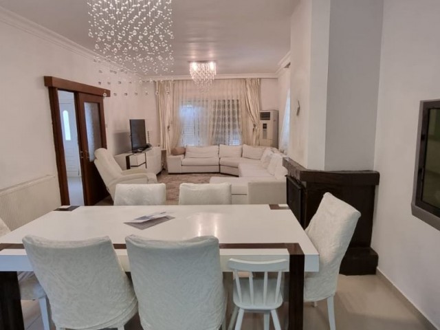 250 m2, 4 Bedroom, Large Garden, 4 Bedroom, Fireplace, Central Heating Luxury Villa in Hamitköy... ** 