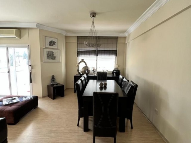 Flat for Sale in Nicosia Köşklüçiftlik Area !!! ** 