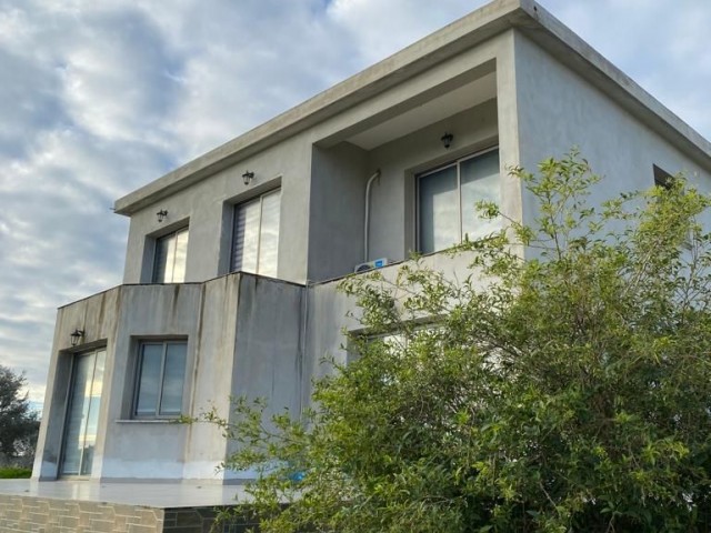 Detached House for Sale in Akıncılar Luricina Area on 1.5 Decares of Land !!!