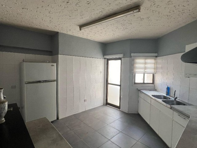 3+1 Flat for Sale in Göçmenköy Area!!!