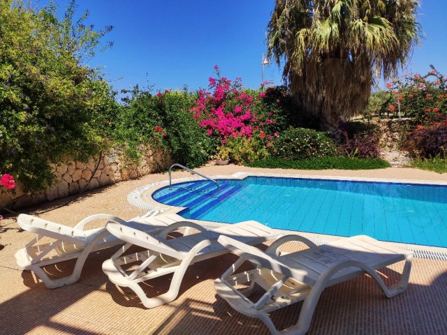 Nice villa with pool, daily rent, Turtle bay