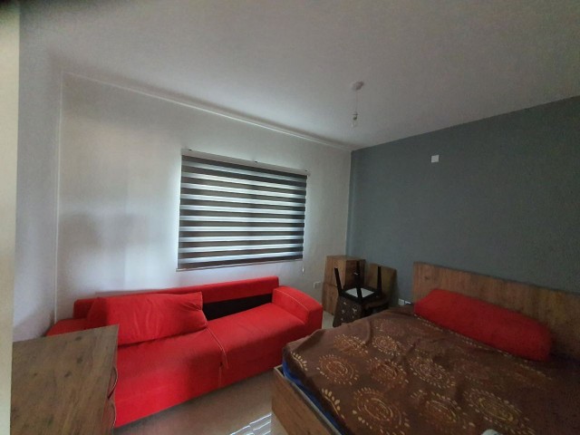 ALAYKÖY 'de SATILIK  3+1 ZEMİN KAT DAİRE EŞDEĞER KOÇAN