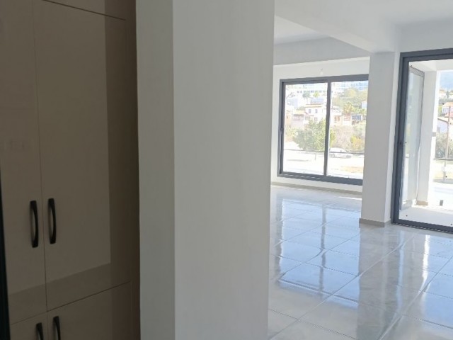 2+1 flat for rent with commercial permit on the main road in Kyrenia Çatalköy.