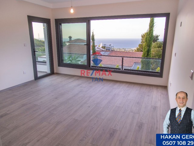 Neue, 420 m2 Villa mit Pool in Karmi, Kyrenia, Zypern ** 