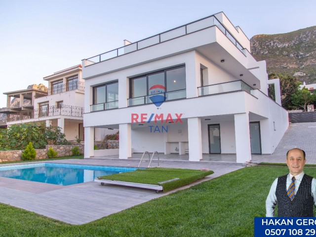 Neue, 420 m2 Villa mit Pool in Karmi, Kyrenia, Zypern ** 