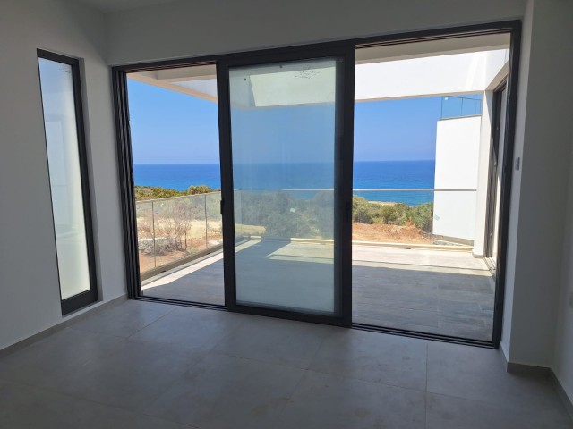 Kantara Evergreen 2+1 Penthouse with Roof Top in first Sea Row