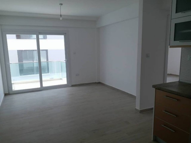 OSCAR YANI EBEBEGİN BANYOLU SATILIK DAİRE 66000 STG