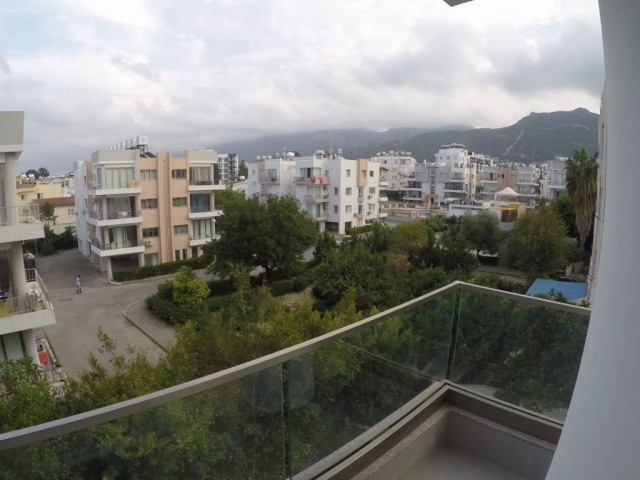 1+1 apartment for sale with high rental yield in a zero-lift building near the Rixias site in Kyrenia Central TEL: 05338445618 ** 