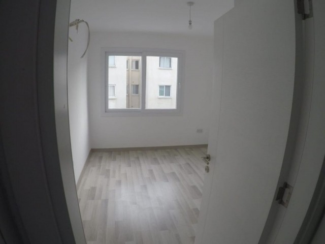 1+1 Wohnung zum Verkauf mit hoher Miete in einem Gebäude mit null Aufzug in der Nähe von Kyrenia Zentrum De Ri Llogara Website TEL: 05338445618 ** 