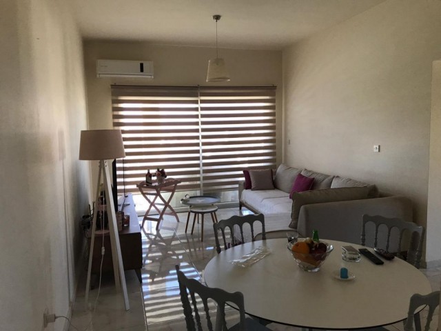 Alsancak'ta yaşam kalitesi yüksek komplex Escape Homes'ta kiralık 2+1 deniz manzaralı daire.2750 TL aidat içindedir.05338445618