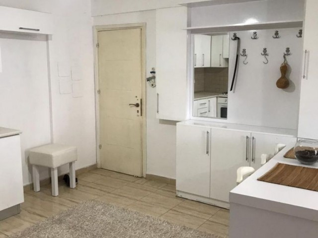 Flat To Rent in Girne Merkez, Kyrenia