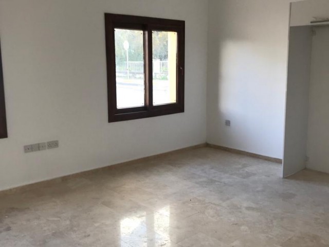 Flat To Rent in Türk Mahallesi, Kyrenia