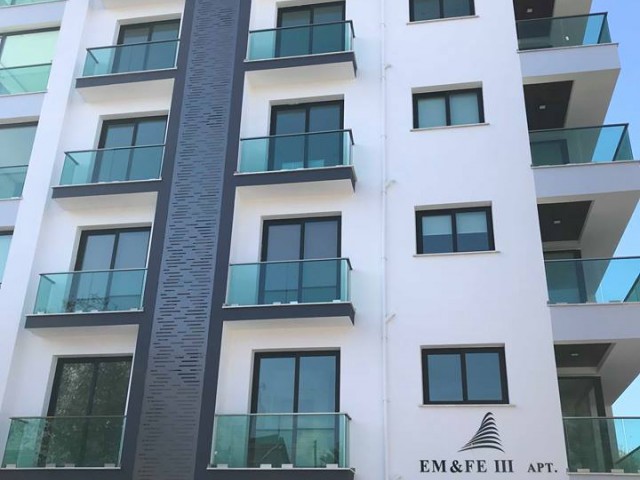 girne merkezde lemarın karşısında her yere görüş mesafesinde sıfır rezidansta kiralık eşyasız daire. lüks ve modern asansörlü eşyasız 500 stg eşyalı 600 stg... 05338445618